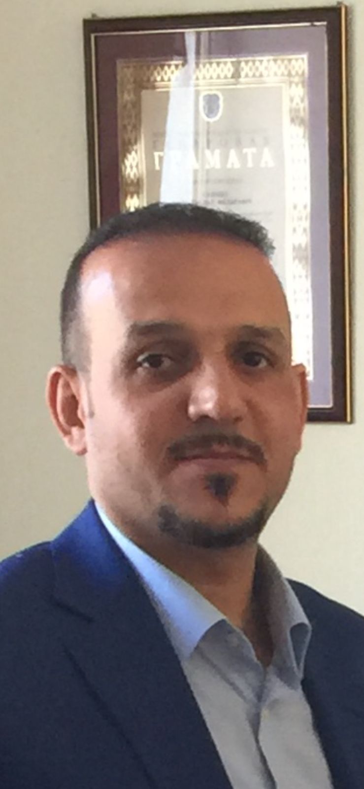 صورة حيدر المنصوري، خبير في الاتصالات والتكنولوجيا